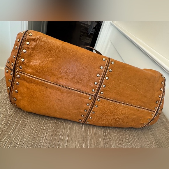 Michael Kors shoulder bag. - Picture 6 of 13